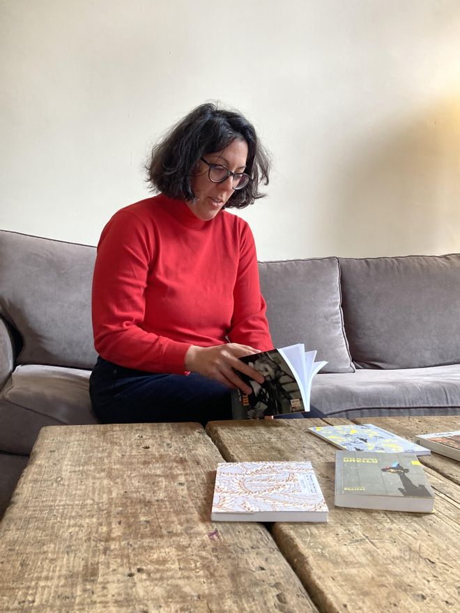 Tehila Hakimi es una escritora israelí que vino a la residencia del MALBA con su pareja y su hijo de un año