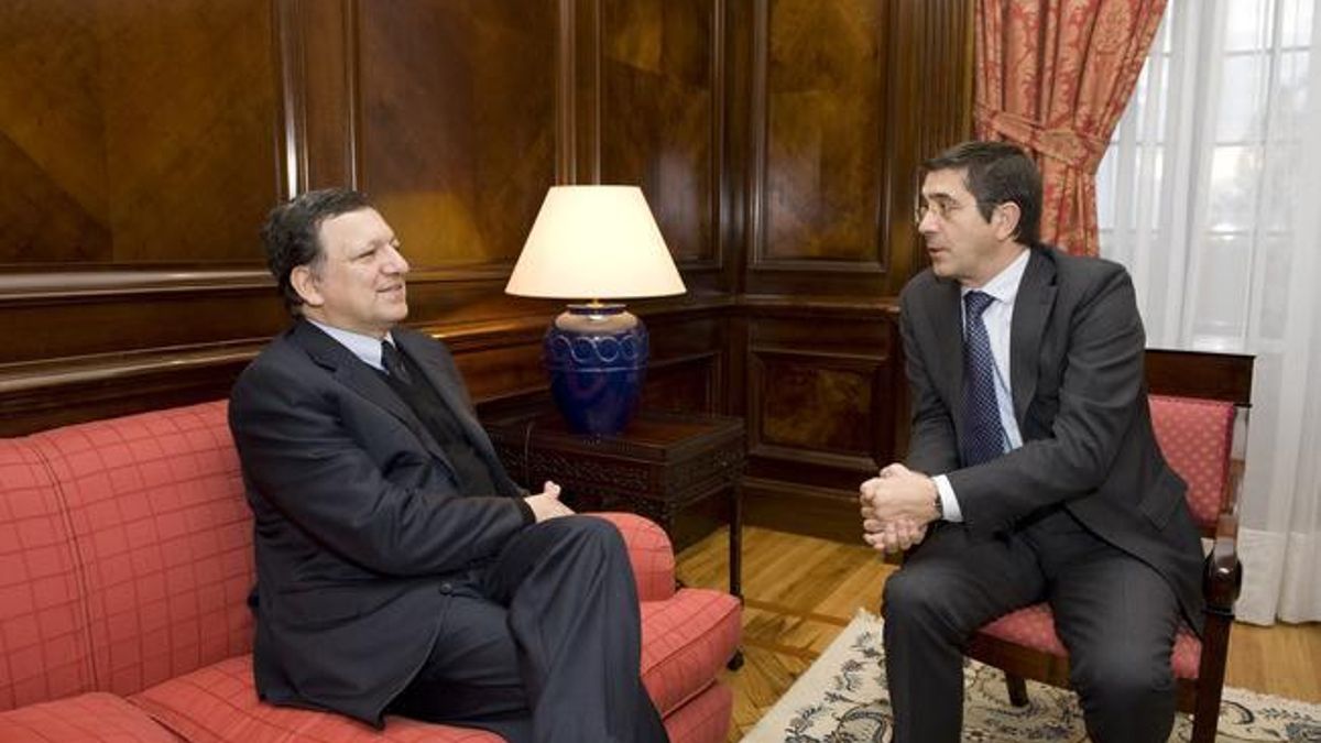 José Manuel Durão Barroso y Patxi López, en Bilbao en 2010