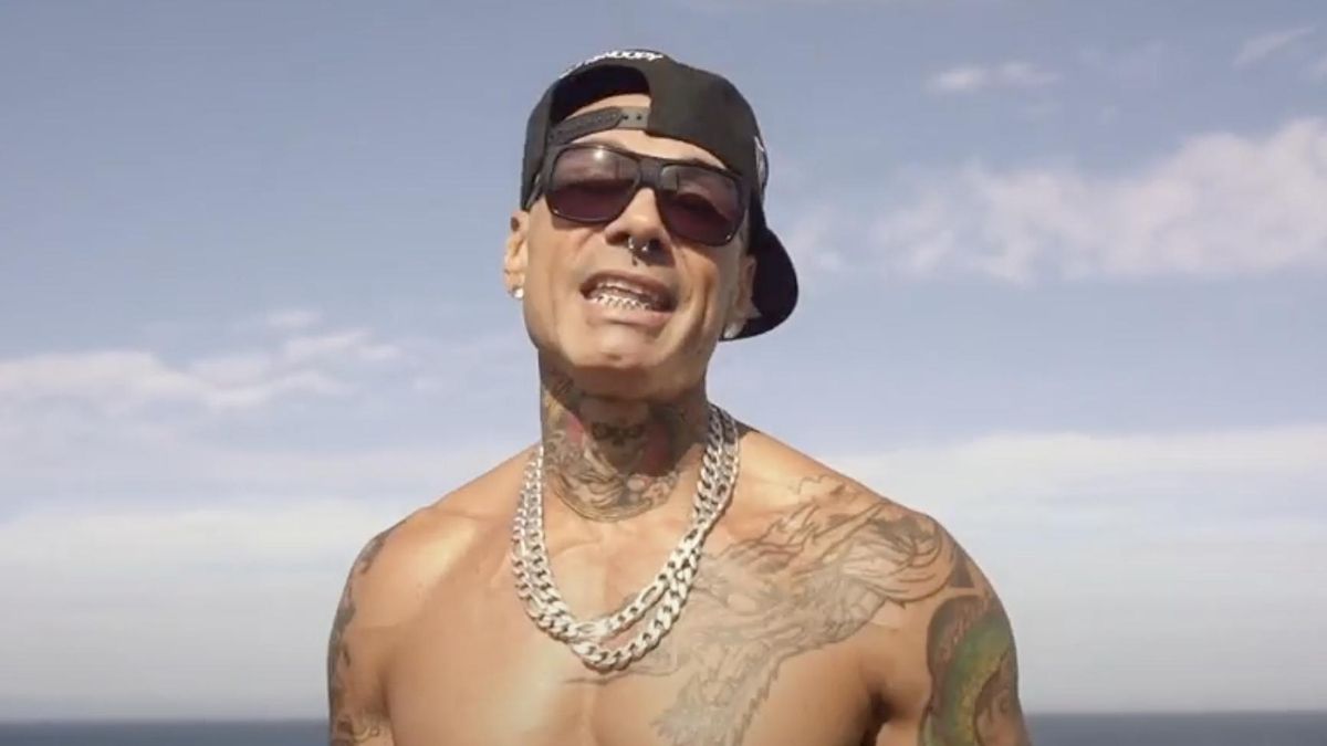 El rapero Frankie Gee, en uno de sus videoclips.