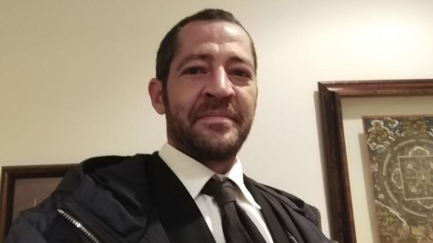 Un trabajador del Principado logra el amparo judicial para teletrabajar durante las vacaciones escolares de sus hijas