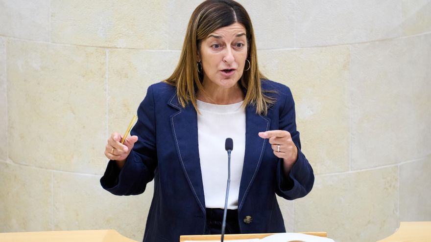 La presidenta de Cantabria y sus nueve consejeros se suben el sueldo un 6,9% en 2024