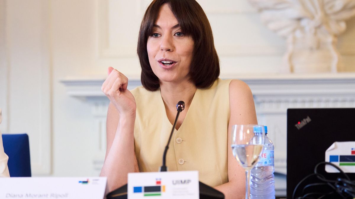 La ministra de Ciencia, Innovación y Universidades, Diana Morant, en la UIMP.