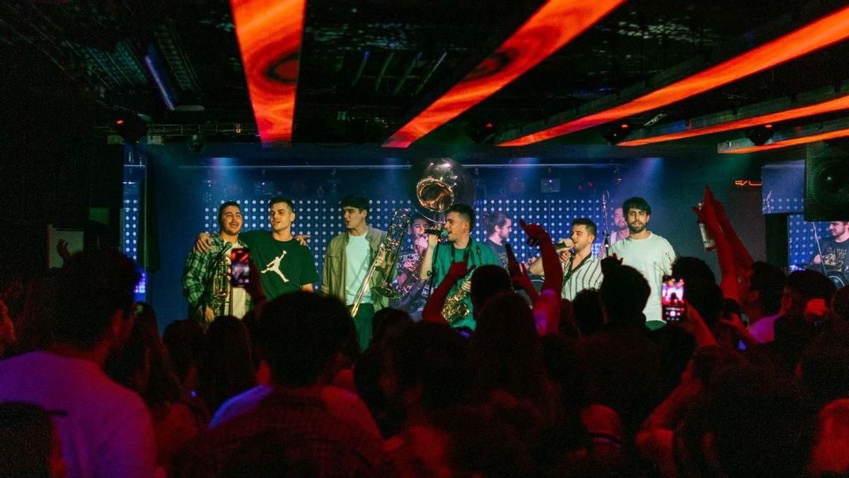Uno de los conciertos de La Sin Control en la sala Studio 54.