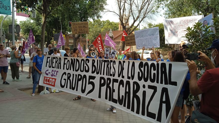 Los trabajadores de los centros de infancia de Madrid gestionados por Grupo 5 cumplen un mes en huelga