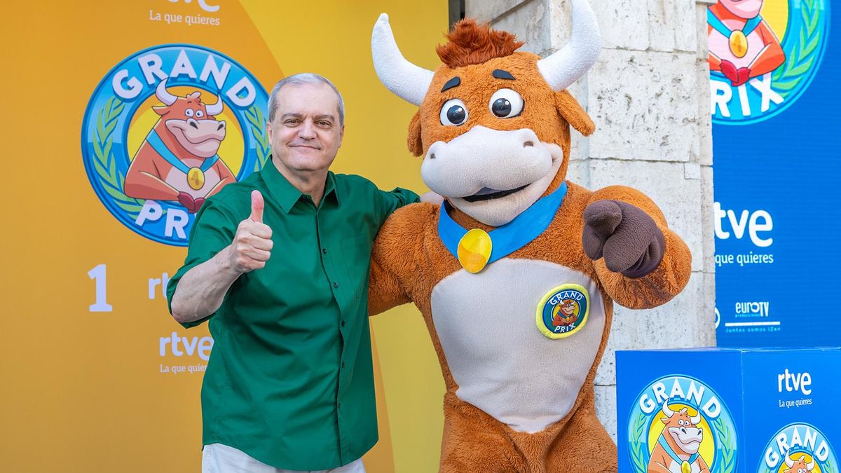 Ramón García y la Vaquilla en la presentación del 'Grand Prix'