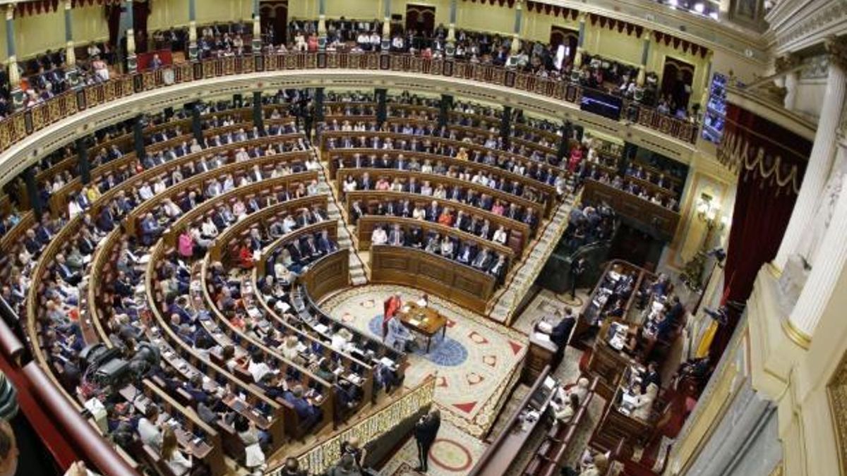 Sabrido aleja el fantasma de la escisión socialista en el Congreso a cuenta de la nueva financiación autonómica