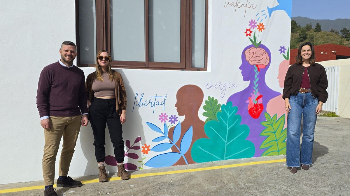 La Casa de la Juventud de El Paso exhibe el mural creado por Andrea Trigos en la XXI Feria Juvenil y Cultural
