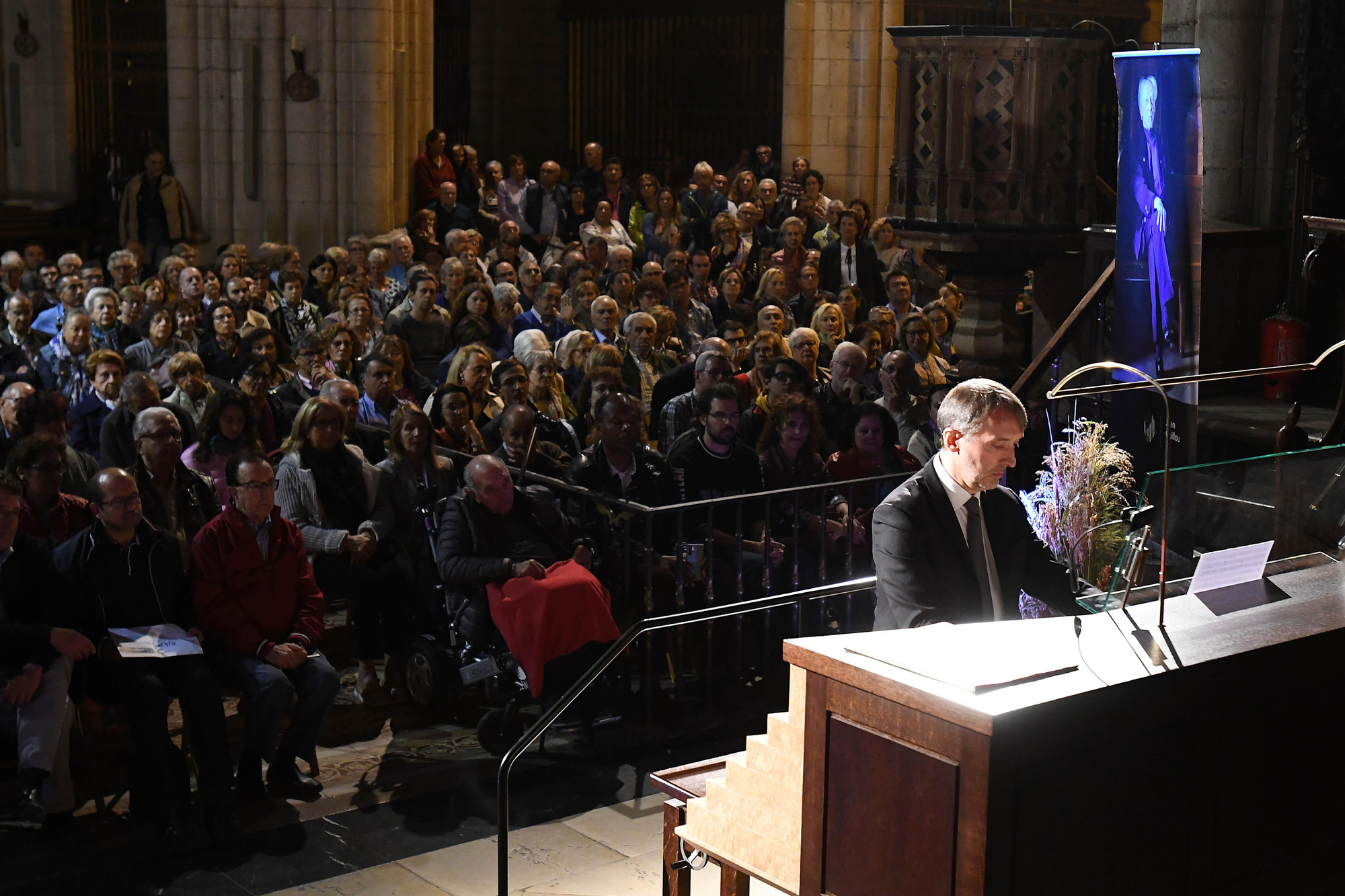 Multitud de espectadores en un concierto del festival en la Catedral de León.