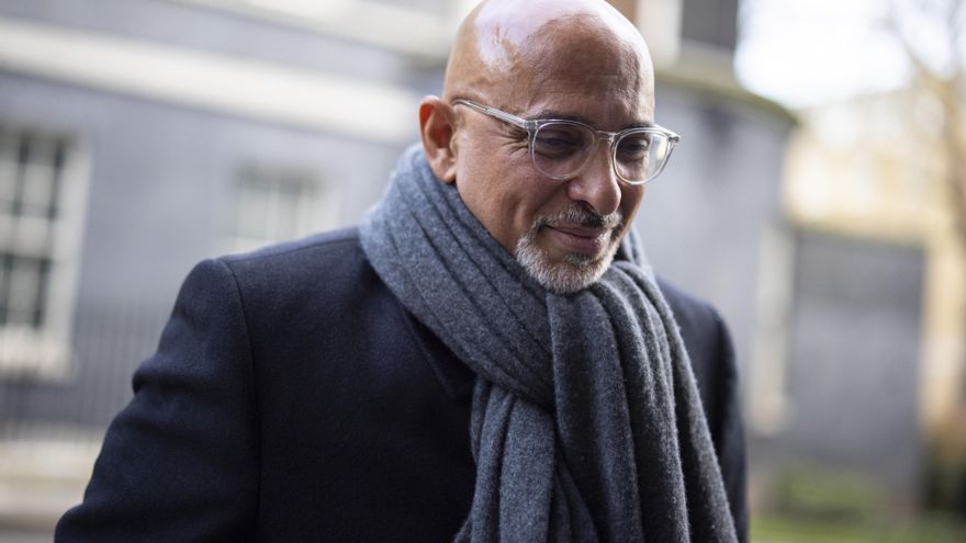 El primer ministro británico despide al presidente de los "tories" tras el escándalo por su declaración de impuestos