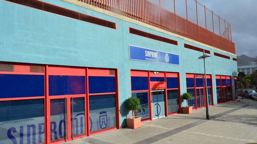 El Cabildo de Tenerife forma a un centenar de migrantes en cursos y talleres de un programa solidario
