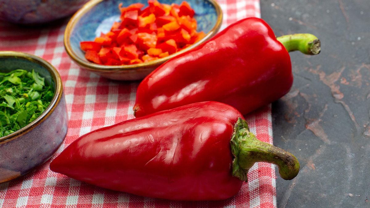 Con crema, rellenos de bacalao y gambas o con bonito: cómo hacer pimientos del piquillo