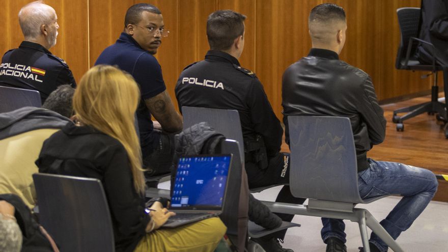 El acusado de intentar matar a su exnovia en Málaga arrojándole ácido dice que quiso "darle un susto"