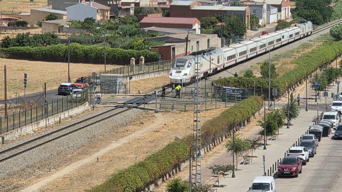 Fallece un hombre de 88 años arrollado por un tren Alvia en Talavera de la Reina