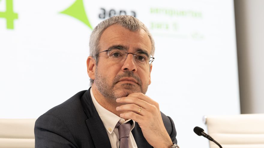 El presidente de Aena critica a Ryanair por eliminar vuelos: "intimida a los Gobiernos" y "pisotea el interés general"