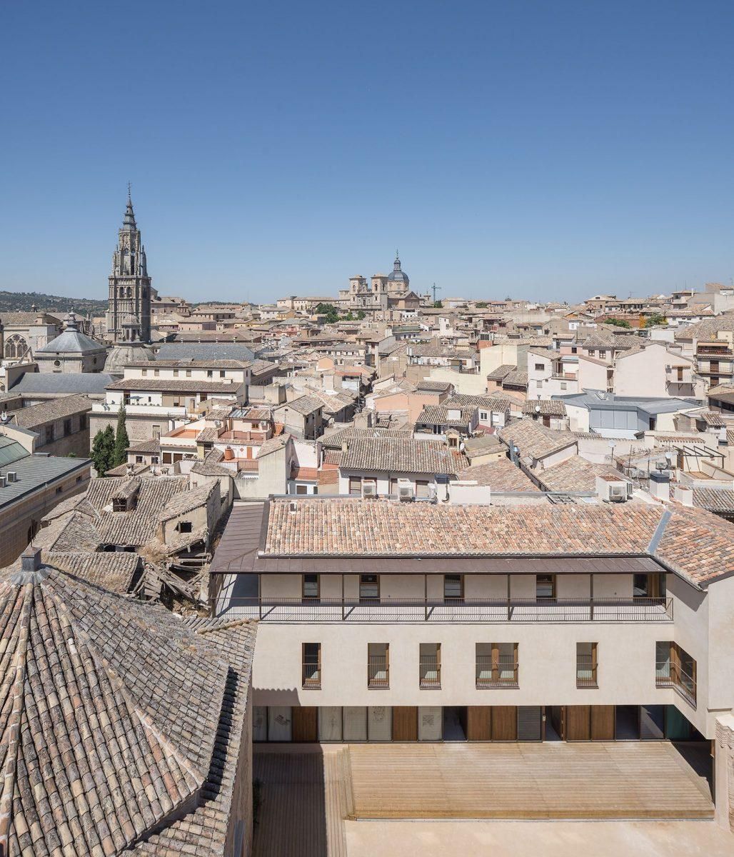 Exterior de las viviendas en alquiler que se sortearán, en pleno Casco Histórico de Toledo