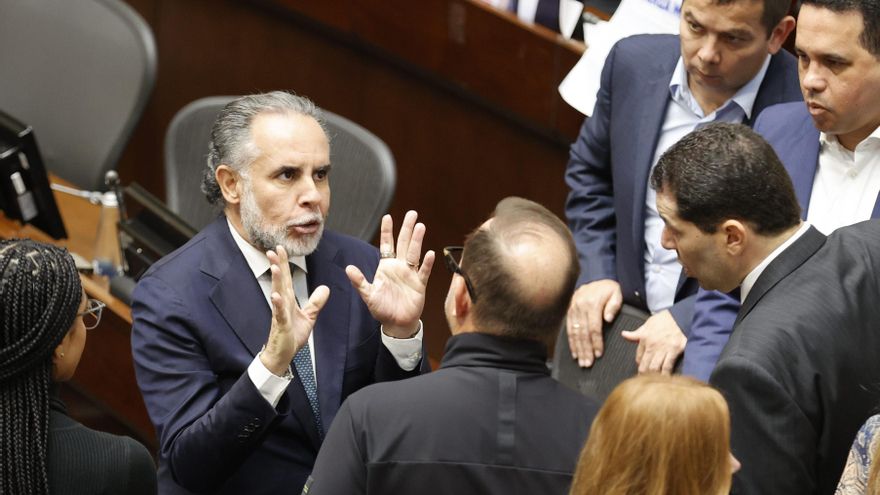 Colombia se enfrasca en una batalla jurídica por decreto de Petro sobre consulta popular