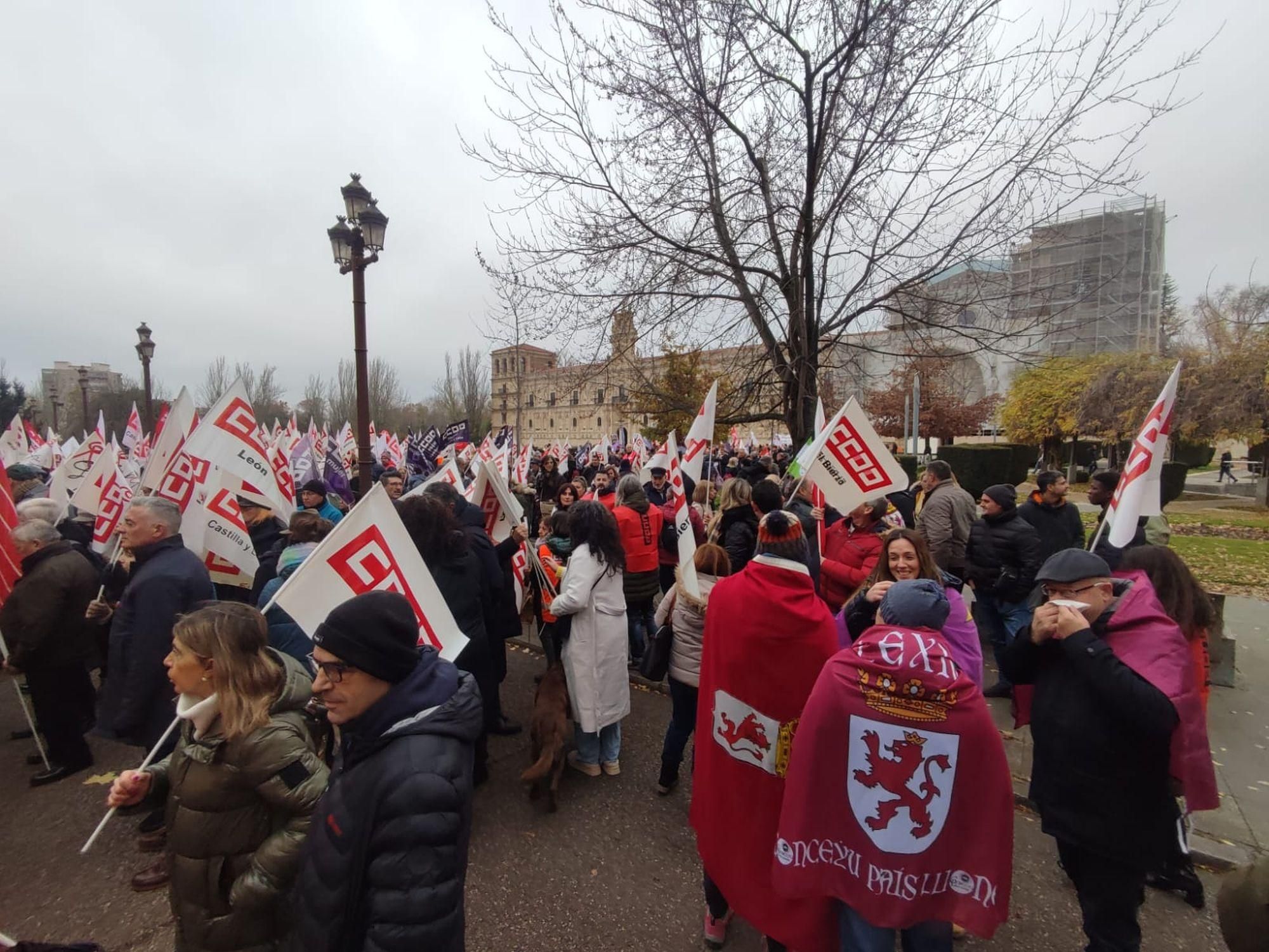 Manifestación en León contra las políticas de incendios forestales de la Junta