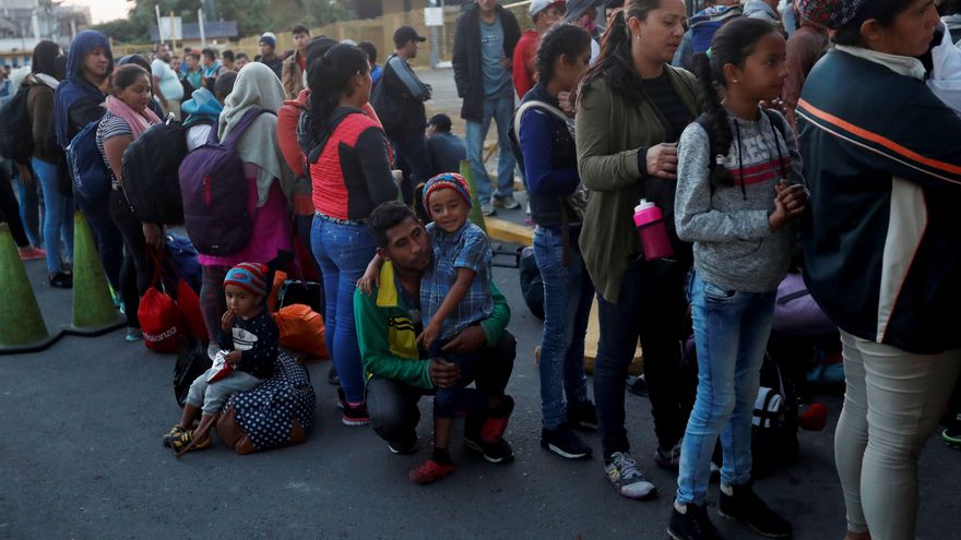 Casi 400 migrantes buscan ingresar a Guatemala procedentes de Honduras