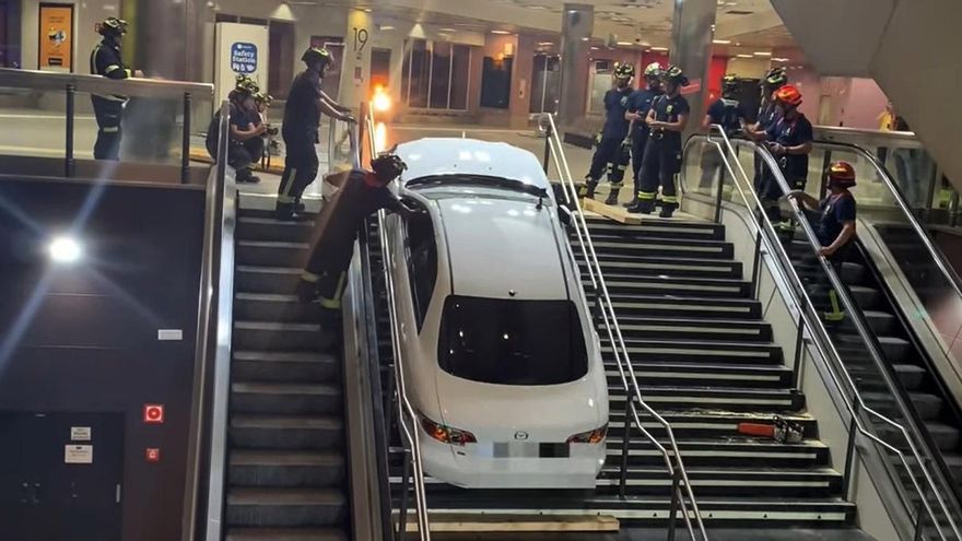 El coche robado, un positivo por cocaína y las escaleras del intercambiador de Plaza Elíptica