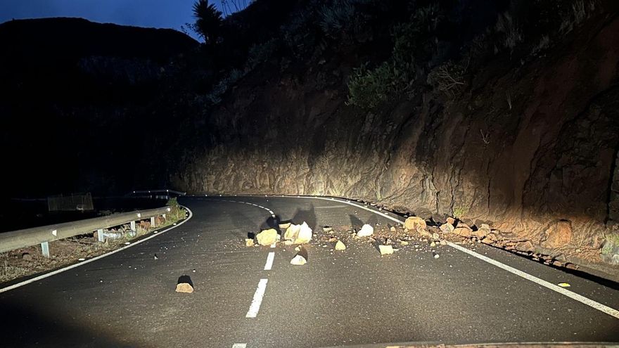 Desprendimiento de rocas en La Gomera por la borrasca Claudia.