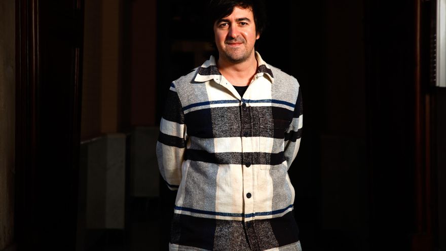 Xavier Nueno, escritor: "Delegamos nuestra memoria en la tecnología y perdemos el control sobre ella"