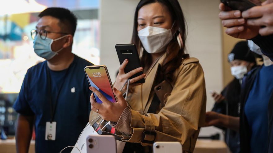 China detectó el viernes 33 nuevos casos de coronavirus, 6 de ellos de contagio local y 27 procedentes del extranjero.