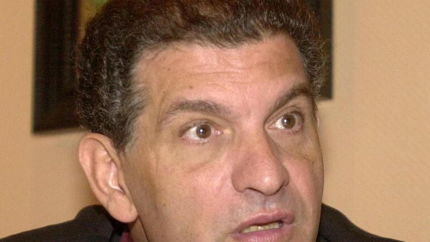 El premio internacional 'Poesía en el Laurel' reconoce a Carlos Cano a título póstumo