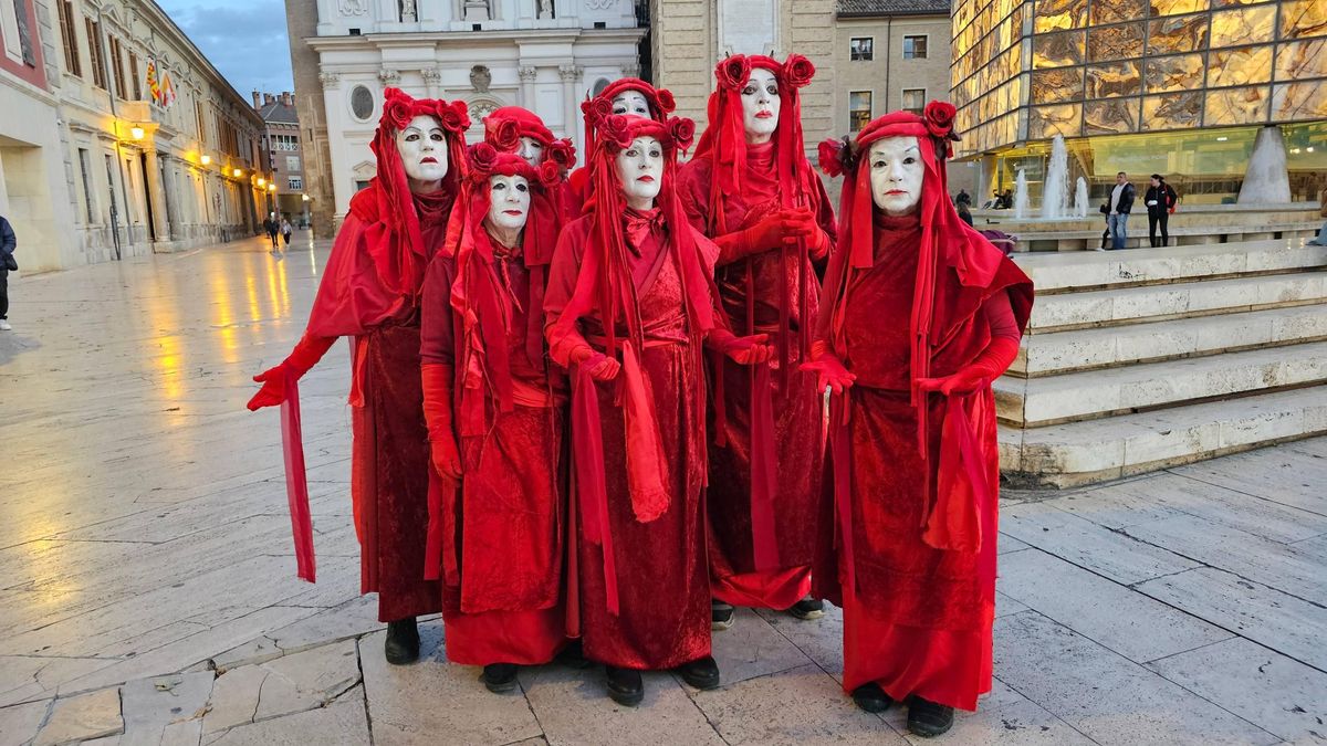 La brigada de las rebeldes rojas de Zaragoza: arte, emoción y activismo que dejan una “huella eterna”