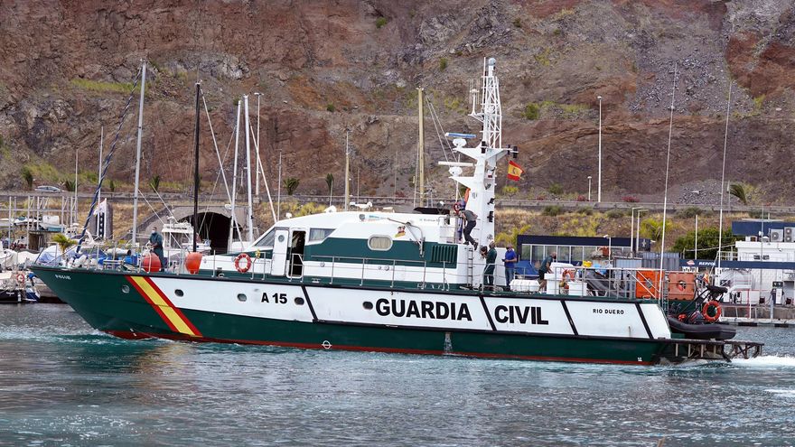 La Guardia Civil prevé incorporar un sonar y un robot marino a la búsqueda de Anna y Olivia, desaparecidas hace 20 días en Tenerife