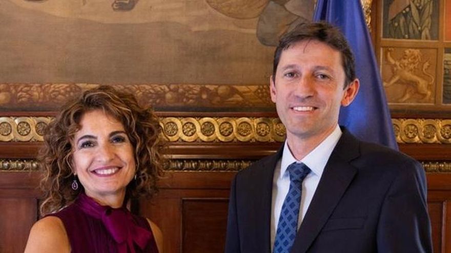 Los Gobiernos central y vasco mantienen los techos de deuda y déficit hasta 2028 y empiezan a negociar el nuevo Cupo