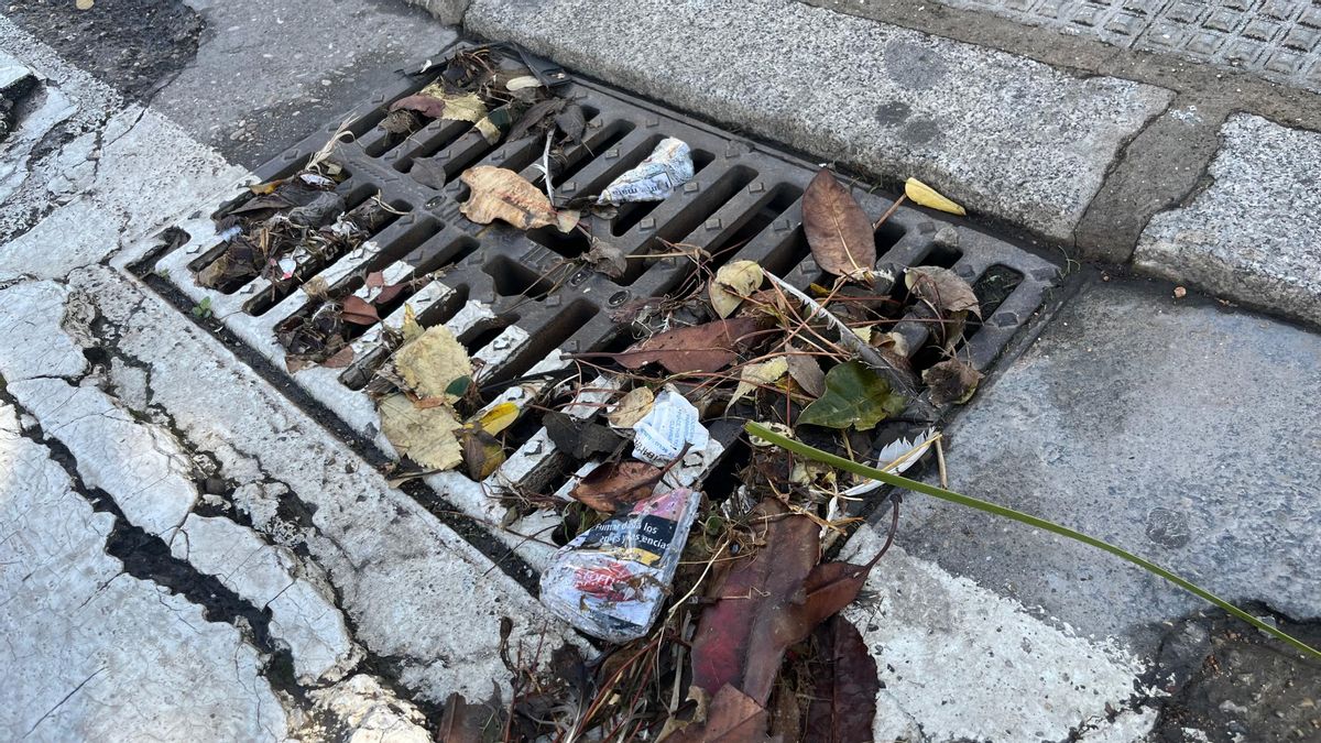 Una alcantarilla, este domingo