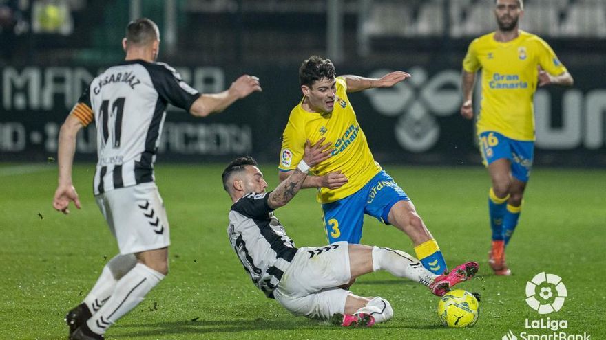 La UD Las Palmas sucumbe en Castellón