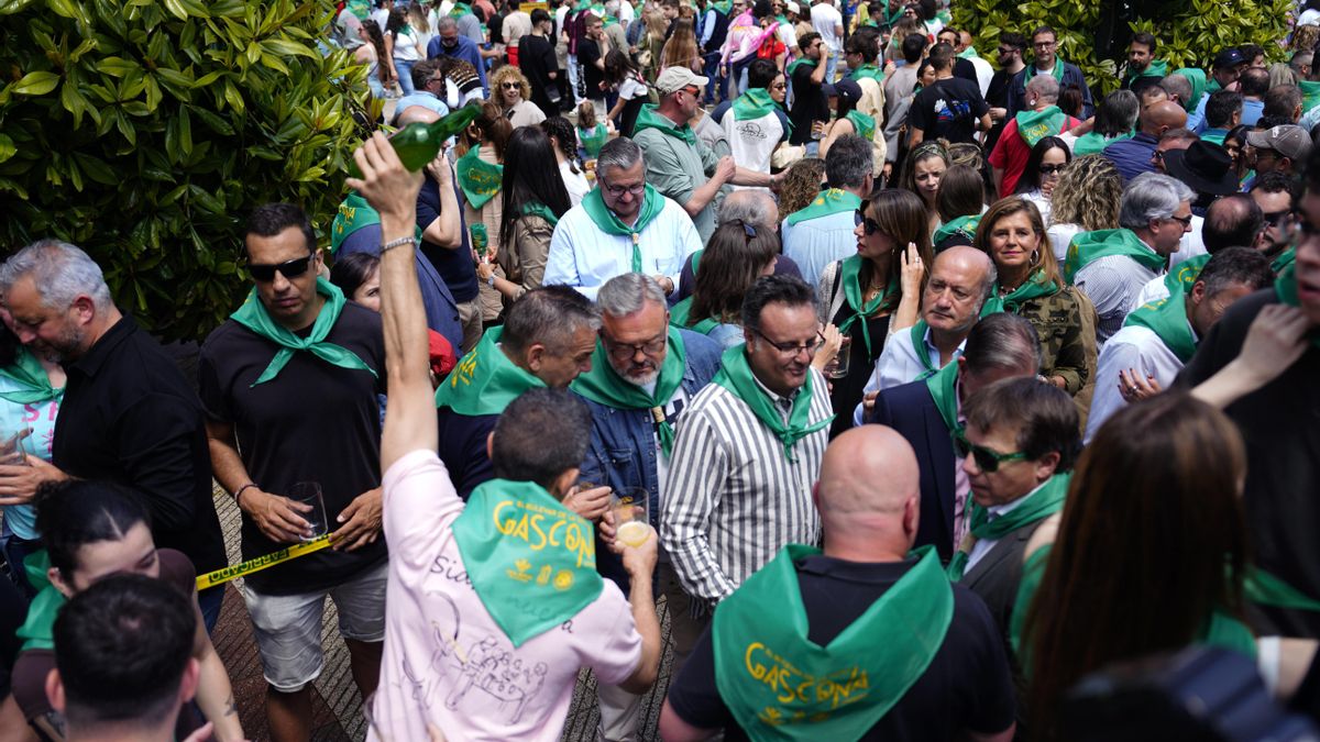 'Esa sidra': la versión asturiana de 'Esa Diva' de Melody que aspira a ser un 'temazo'