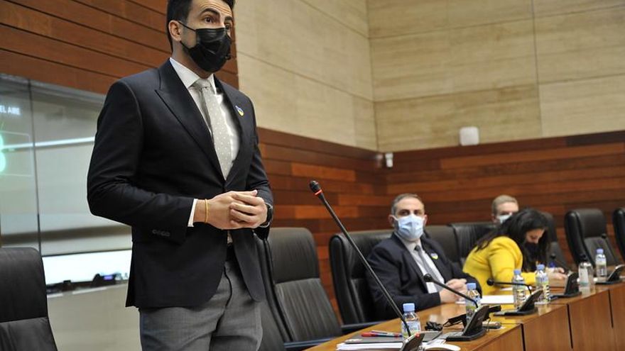 Cs en Extremadura: "Quiero más Valdecañas, que vengan todos los ricachones en vez de irse a Ibiza a gastarse las perras"