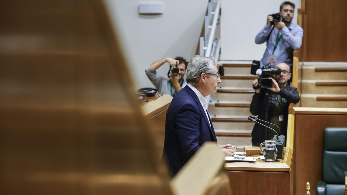 El PNV rompe con el PSE-EE en el Parlamento y se apoya en EH Bildu para tramitar una reforma sobre el euskera