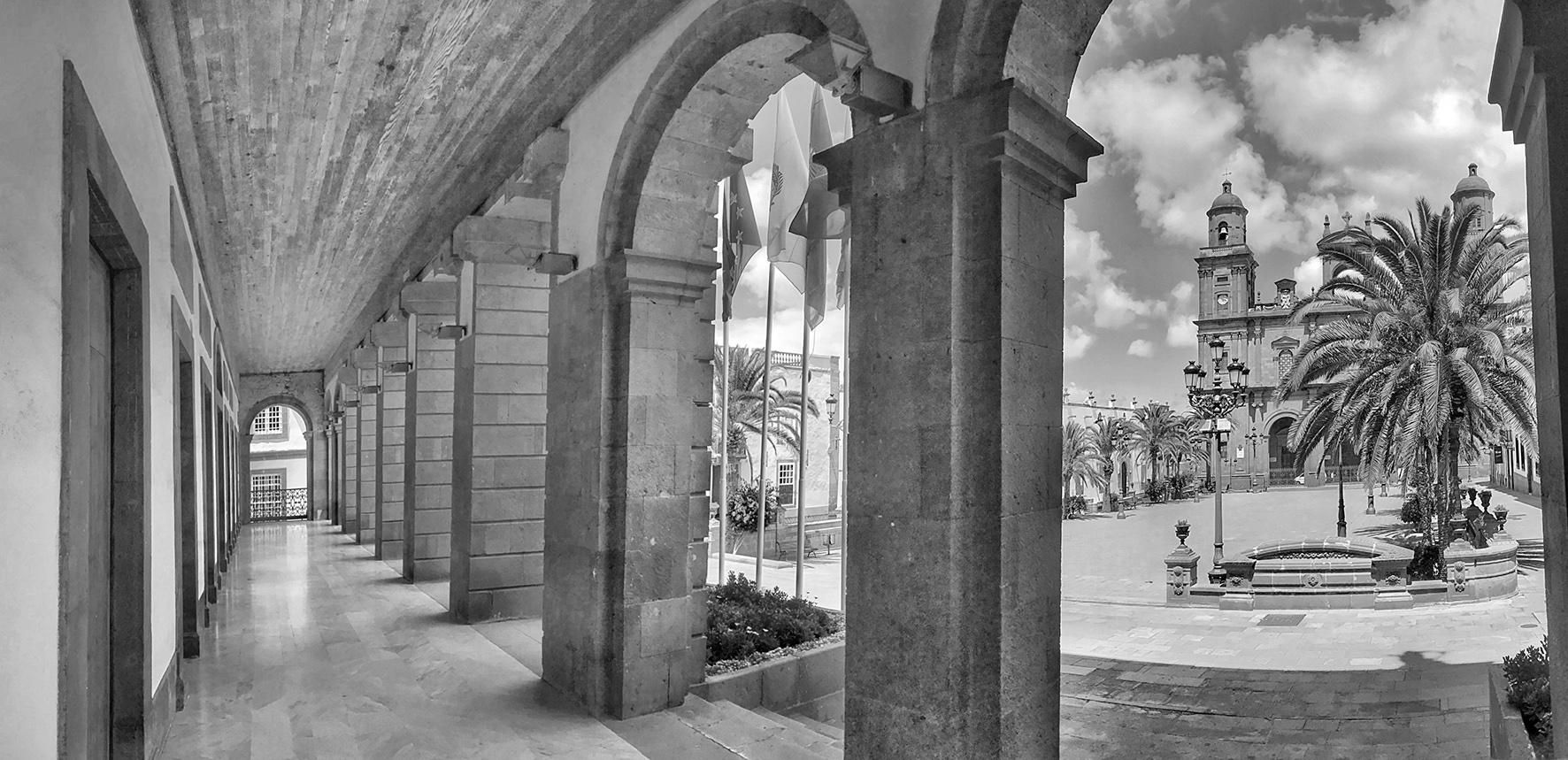 Casas Consistoriales Plaza de Santa Ana y Catedral