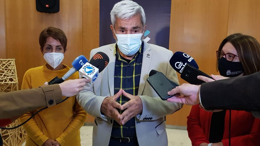 La Asociación de Municipios Turísticos de Canarias rechaza que la patronal centre sus ataques en los ayuntamientos