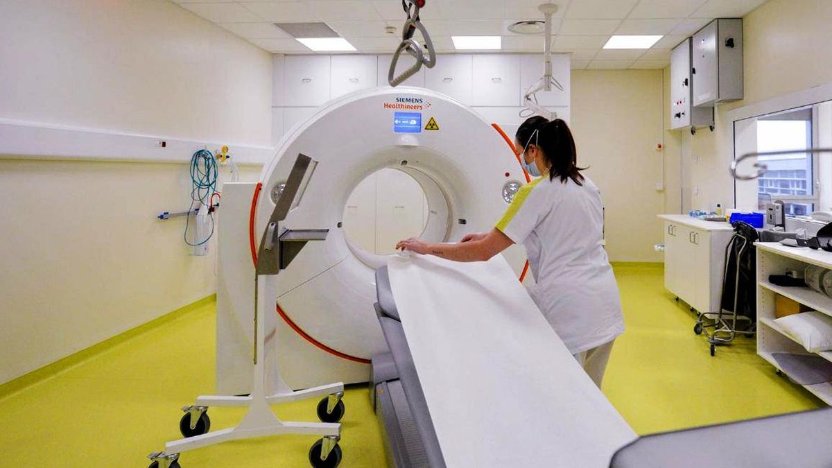 Un estudio de jóvenes investigadores de León apunta que el TAC lumbar podría adelantar la detección de osteoporosis