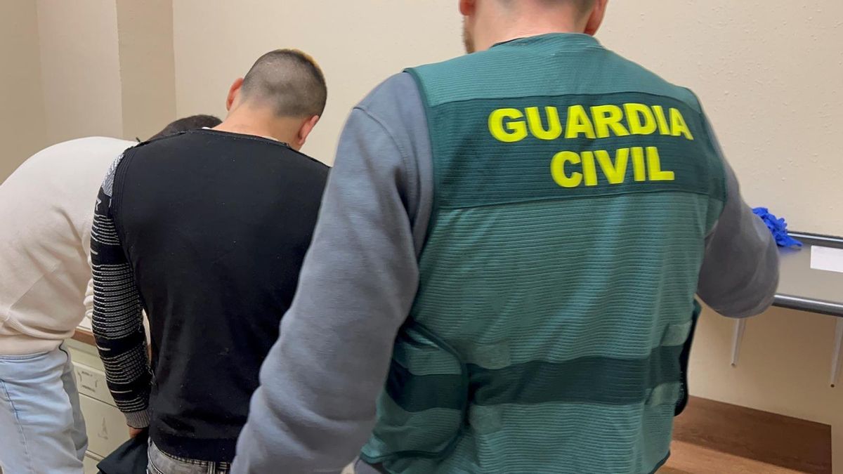 La Guardia Civil investiga a dos personas por explotación laboral a trabajadores de un local hotelero cántabro