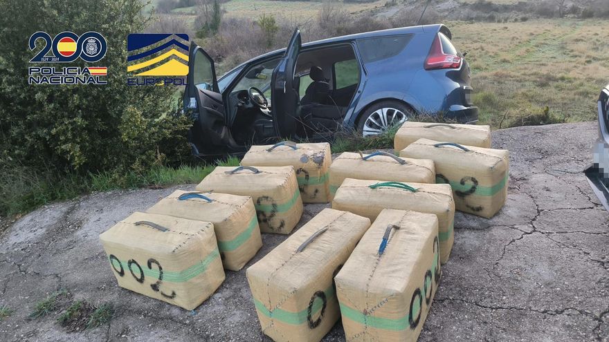 Detenidos en Huesca cinco franceses que transportaban 400 kilos de hachís a Francia