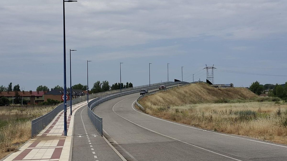 Jueves de inauguración de puentes: Adif abre el vial de San Juan de Dios en San Andrés y el acceso a Trobajo del Cerecedo