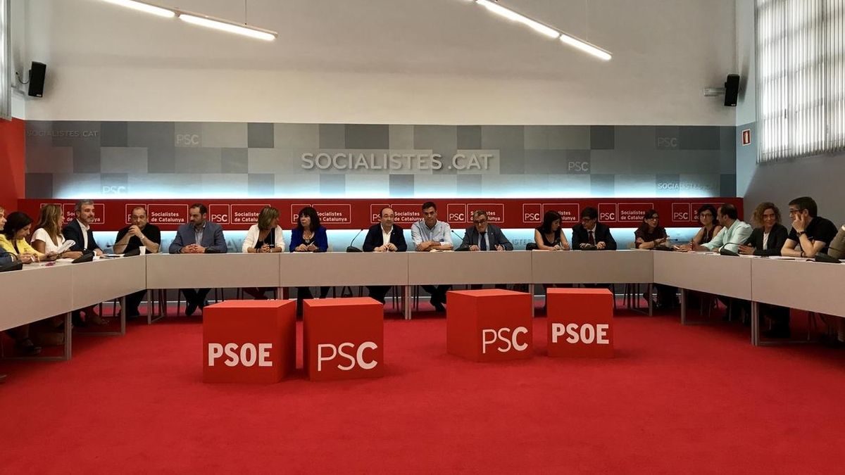 Empieza la reunión de las direcciones del PSC y del PSOE para ratificar sus propuestas para Cataluña