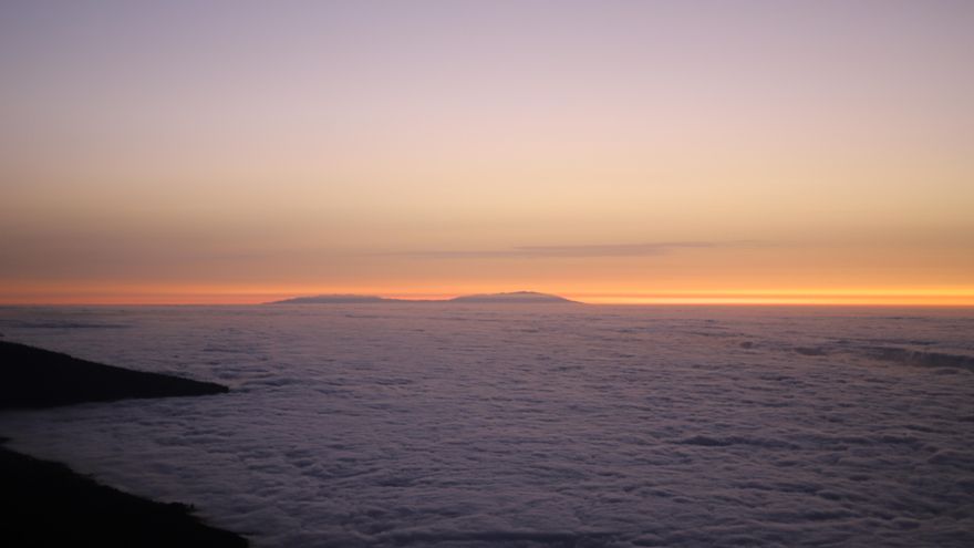 Espectacular anochecer visto desde el Parque Nacional del Teide