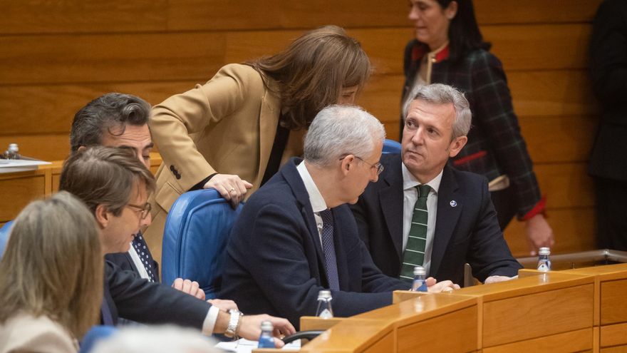 El presidente de la Xunta embarca a su gobierno en “contrarrestar todo lo que está haciendo el Gobierno central”