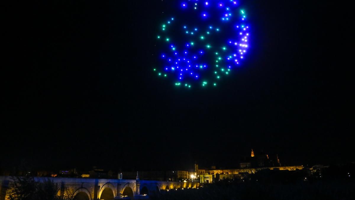 Espectáculo navideño de drones