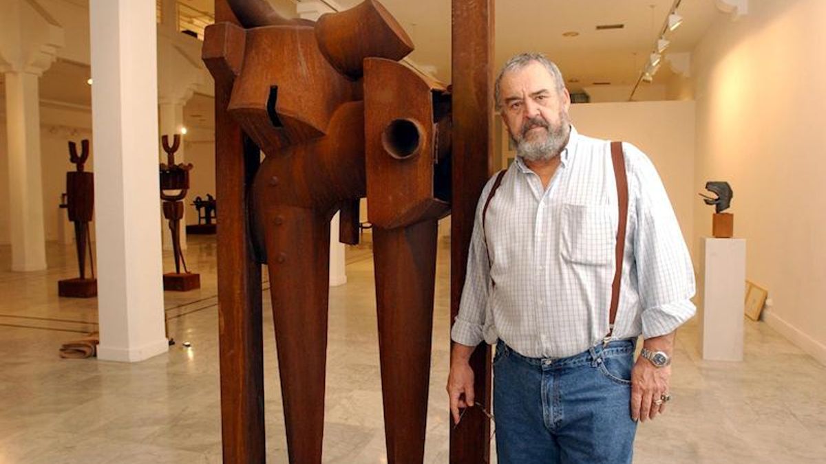 El escultor tinerfeño, José Abad.