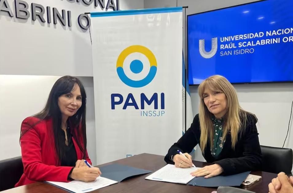 La nueva coordinadora del PAMI, Verónica Pérez, a la izquierda.