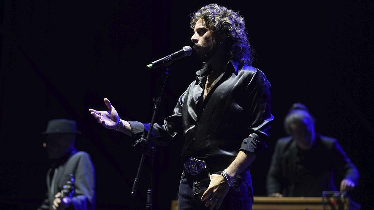 Las imágenes del Concierto 'Omega 30 Aniversario' en el 45º Festival de la Guitarra