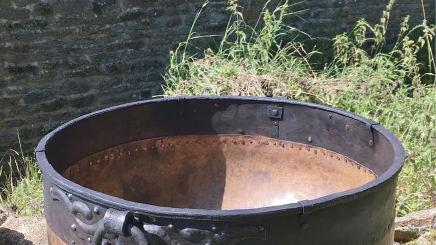 Descubren 11 calderos de la Edad del Hierro en Leicestershire: claves sobre los rituales y banquetes prehistóricos