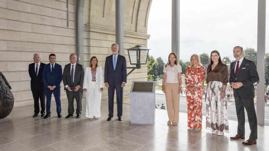 Los Botín encienden su Faro en la antigua sede del Banco Santander con el surrealismo de Leonora Carrington y la polémica Colección Gelman